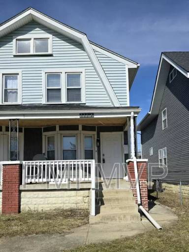 Main picture of 1112 E 15th Ave