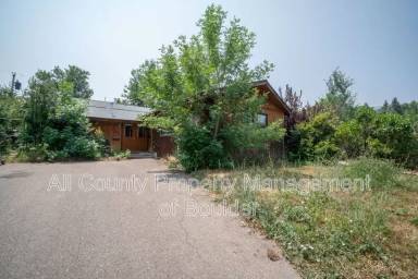 Main picture of 1045 Toedtli Dr
