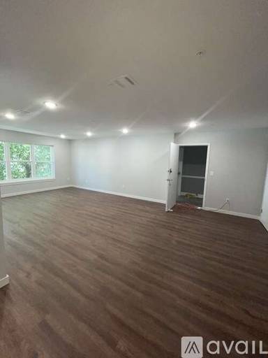 Main picture of 425 11th Ave