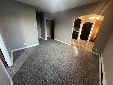 Main picture of 74 Birch Ave S