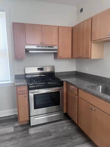 Main picture of 1007 N Lavergne Ave