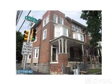 Main picture of 1132 S 46th St