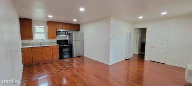 Main picture of 393 Adena St