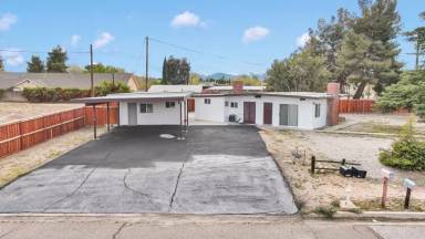 Main picture of 17637 Sultana St