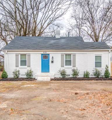 Main picture of 819 Watson St