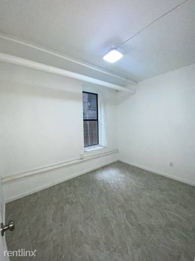 Main picture of 611 W 176th St