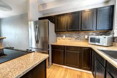 Main picture of 3025 Umatilla St