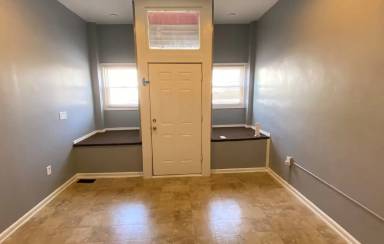 Main picture of 855 Jay St