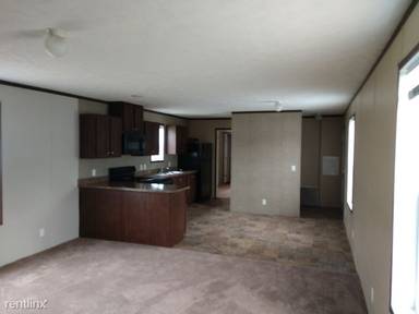 Main picture of Groveland Manor