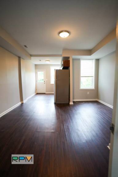 Main picture of 22 N Abington Ave