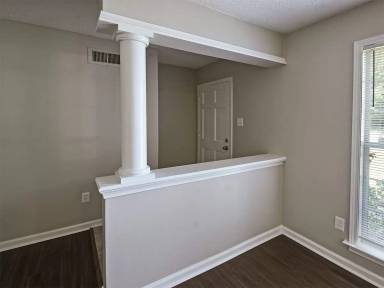 Main picture of 4230 Park Forest Dr