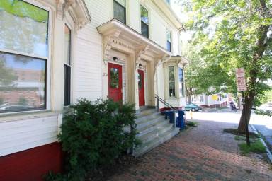Main picture of 212 High St