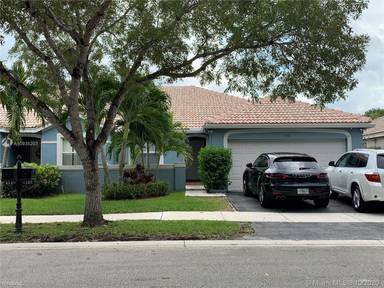 Main picture of 4152 Pine Ridge Ln