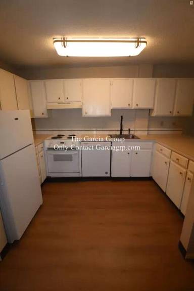 Main picture of 2393 SW Park Pl