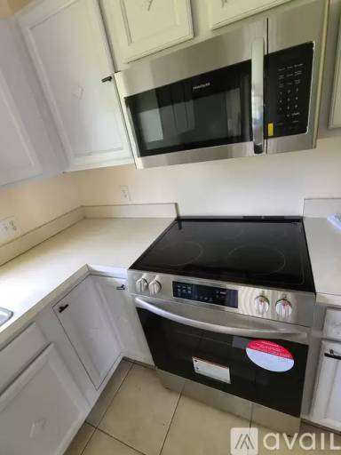 Main picture of 1649 Ricardo St SE