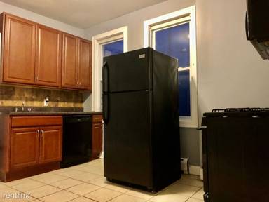 Main picture of 131 W 54th St