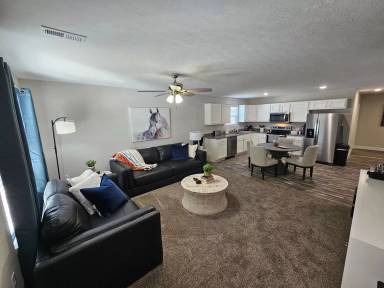 Main picture of 2224 Morris Ave