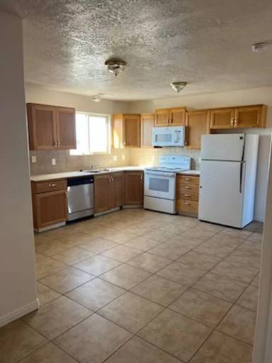 Main picture of 1341 N Cedar Blvd