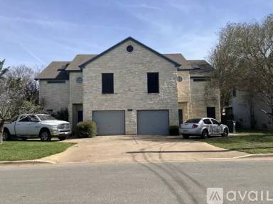 Main picture of 2913 Whisper Oaks Ln