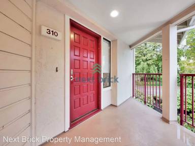 Main picture of 9920 NE 119th St