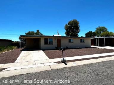 Main picture of 8024 E Victoria Dr