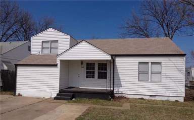 Main picture of 2305 SW 32nd St