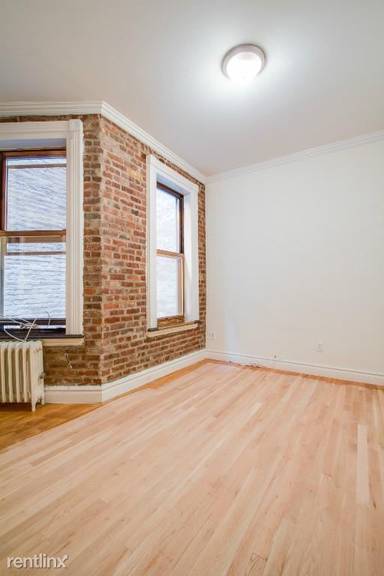 Main picture of 336 E 18th St