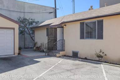 Main picture of 5842 1/2 Virginia Ave