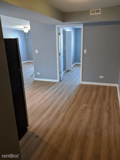 Main picture of 1140 W 18th St