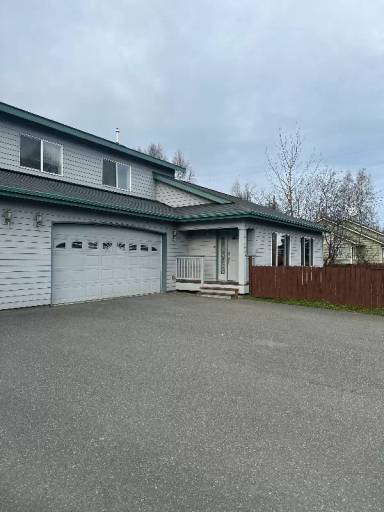 Main picture of 6140 Austin St