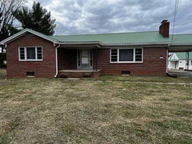 Main picture of 8958 Winchester Ave