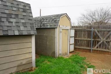 Main picture of 5403 Greentree Ave