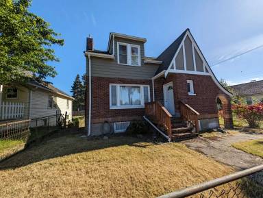 Main picture of 829 Dr Ml King Way