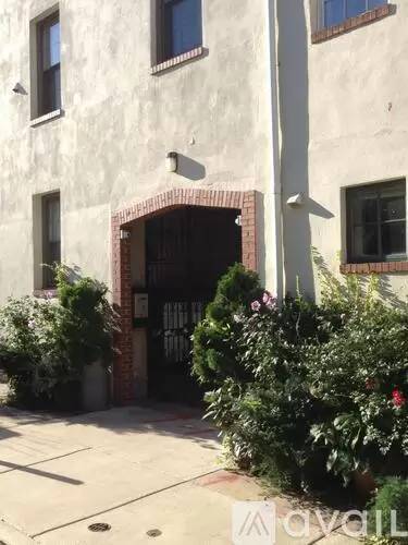 Main picture of 2300 Naudain St