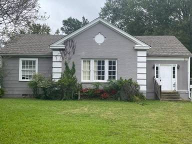 Main picture of 3205 Southmont Dr