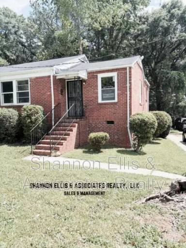 Main picture of 1782 Cahoon St SW