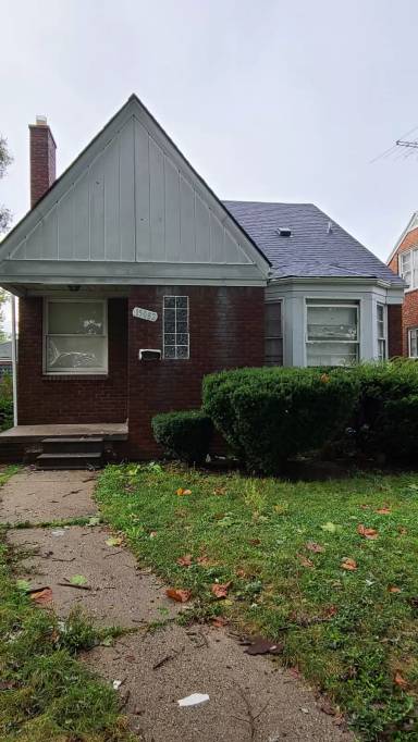 Main picture of 15082 Troester St