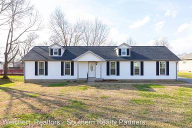 Main picture of 1208 Woodvale Dr