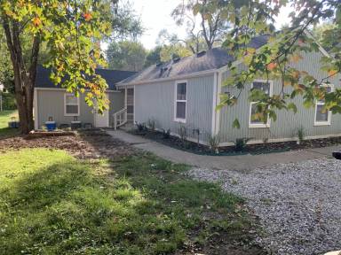 Main picture of 1611 Appleton Ave