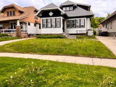 Main picture of 2372 N 61st St