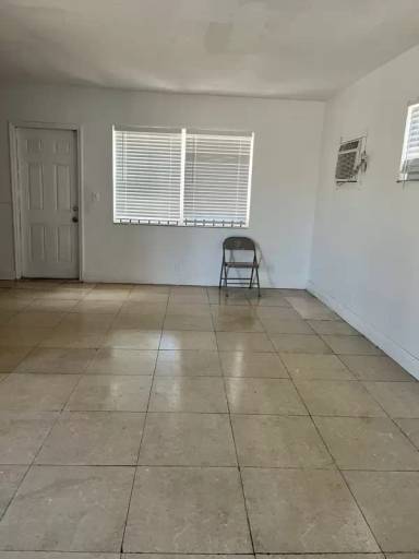 Main picture of 1928 NW 185th St