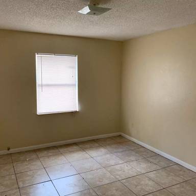 Main picture of 520 Pinewood Ave