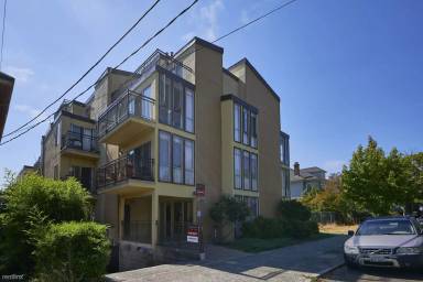 Main picture of Hillegass Apartments