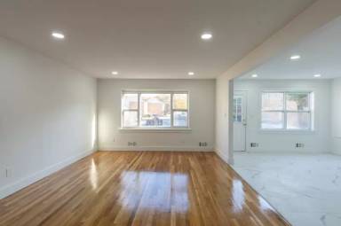 Main picture of 505 Adams Ln