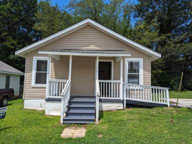 Main picture of 102 Taylor St