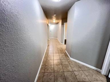 Main picture of 12324 Claiborne