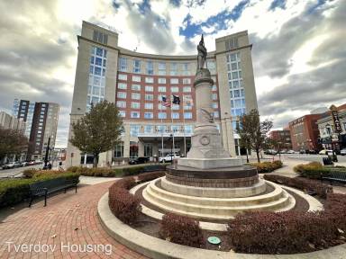 Main picture of 20 Livingston Ave