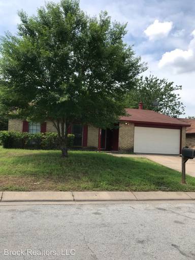 Main picture of 6974 Fallbrook Ct W
