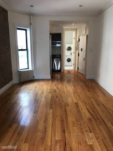 Main picture of 332 E 71st St