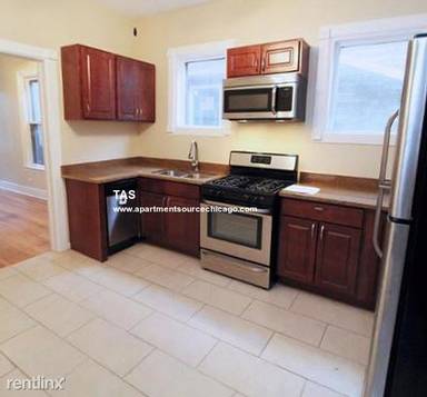 Main picture of 2736 N Wilton Ave